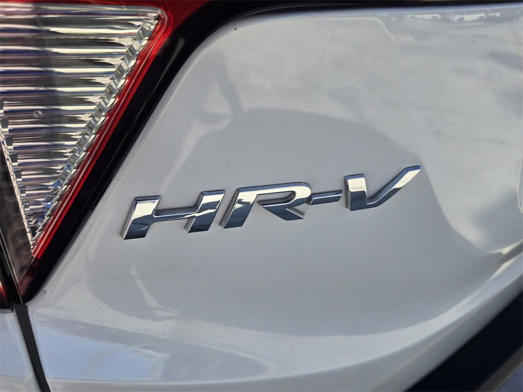 Used 2021 Honda HR-V LX image 14