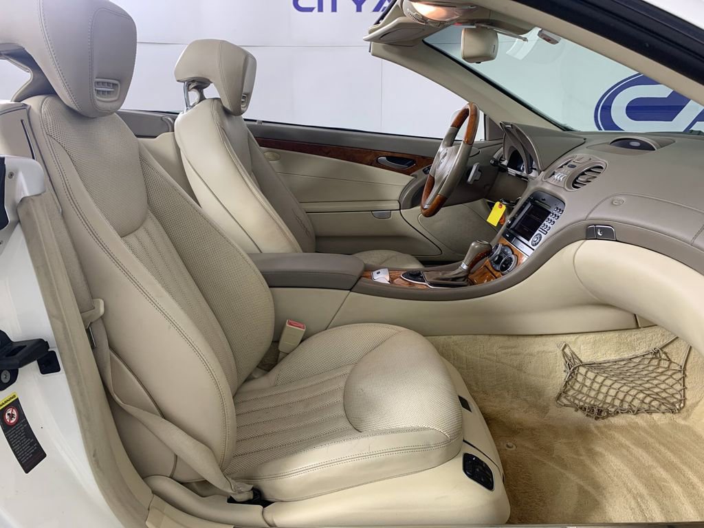 Used 2009 Mercedes-Benz SL 550 image 32