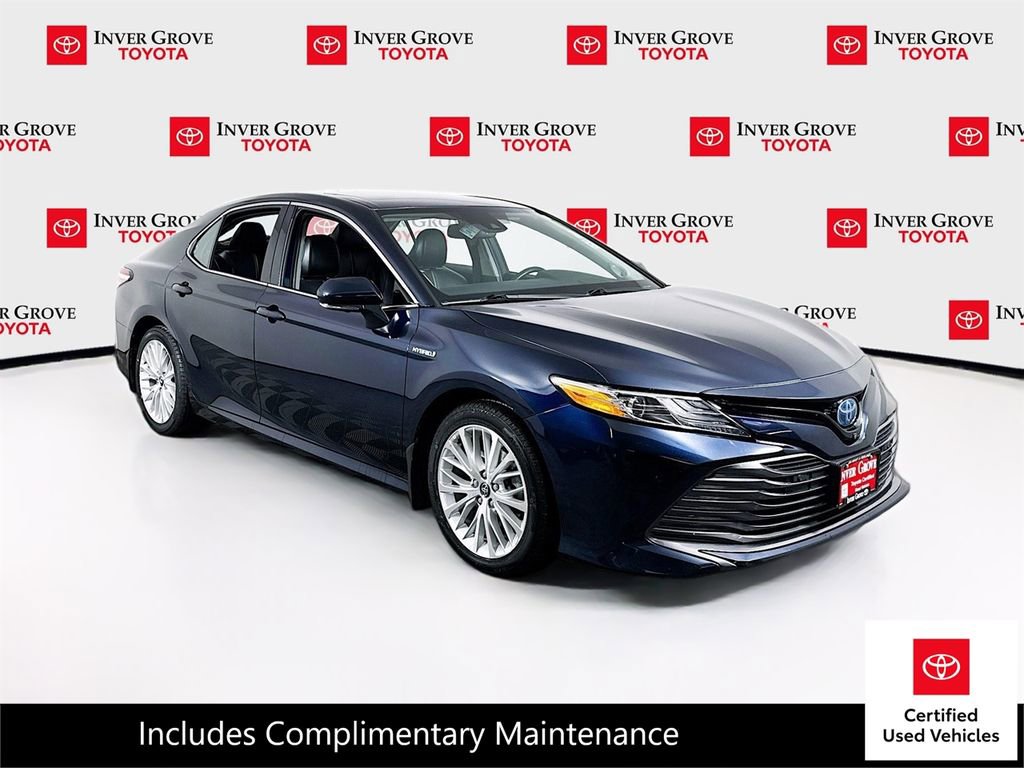 Certified 2020 Toyota Camry XLE image 3