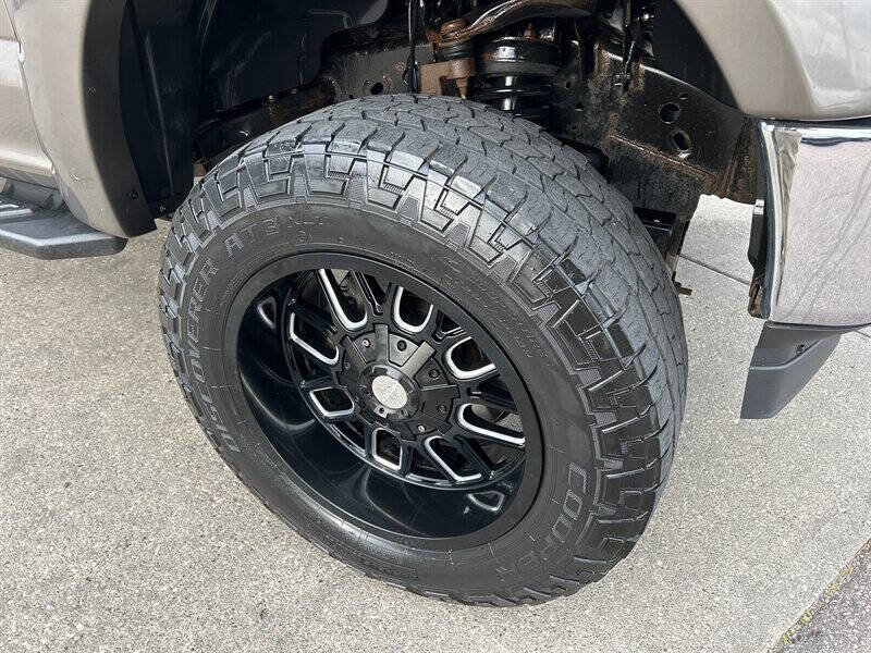 Used 2020 Ford F150 Lariat image 9
