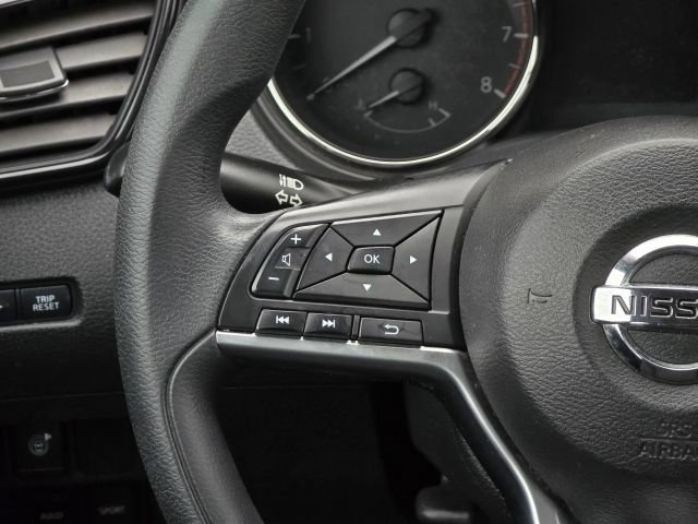 Used 2017 Nissan Rogue S image 21