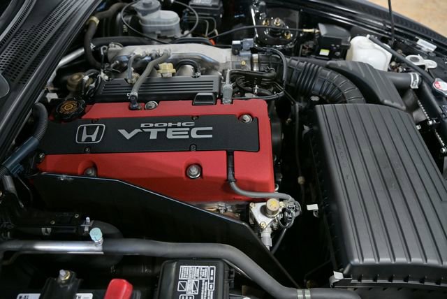 Used 2002 Honda S2000 image 22
