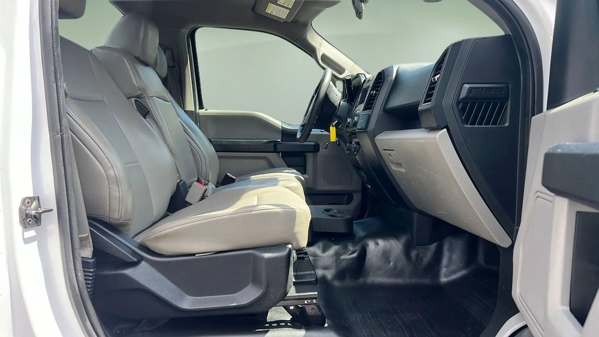 Used 2017 Ford F150 XL w/ Equipment Group 101A Mid RWD image 17