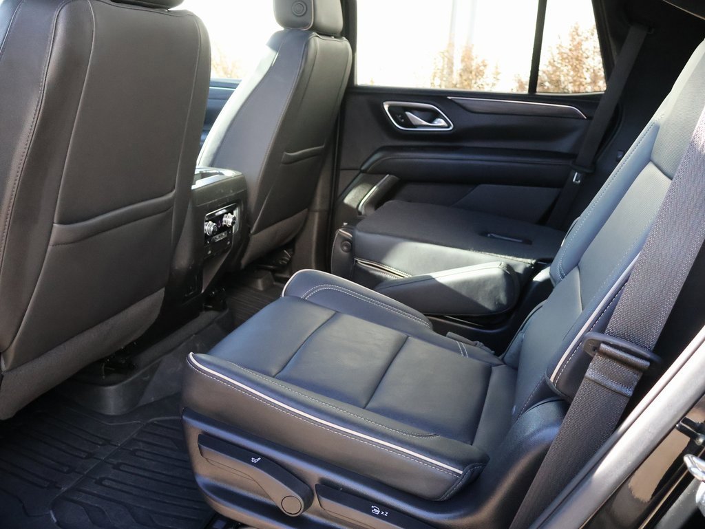 Used 2022 GMC Yukon SLT w/ SLT Premium Package image 20