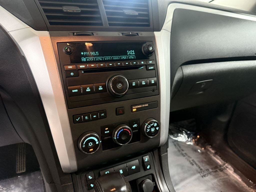 Used 2011 Chevrolet Traverse LT w/ Personal Connectivity Package FWD image 16