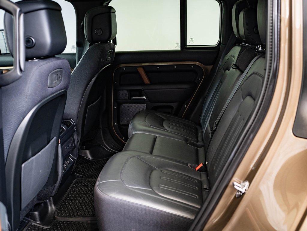 Used 2021 Land Rover Defender 110 X image 35