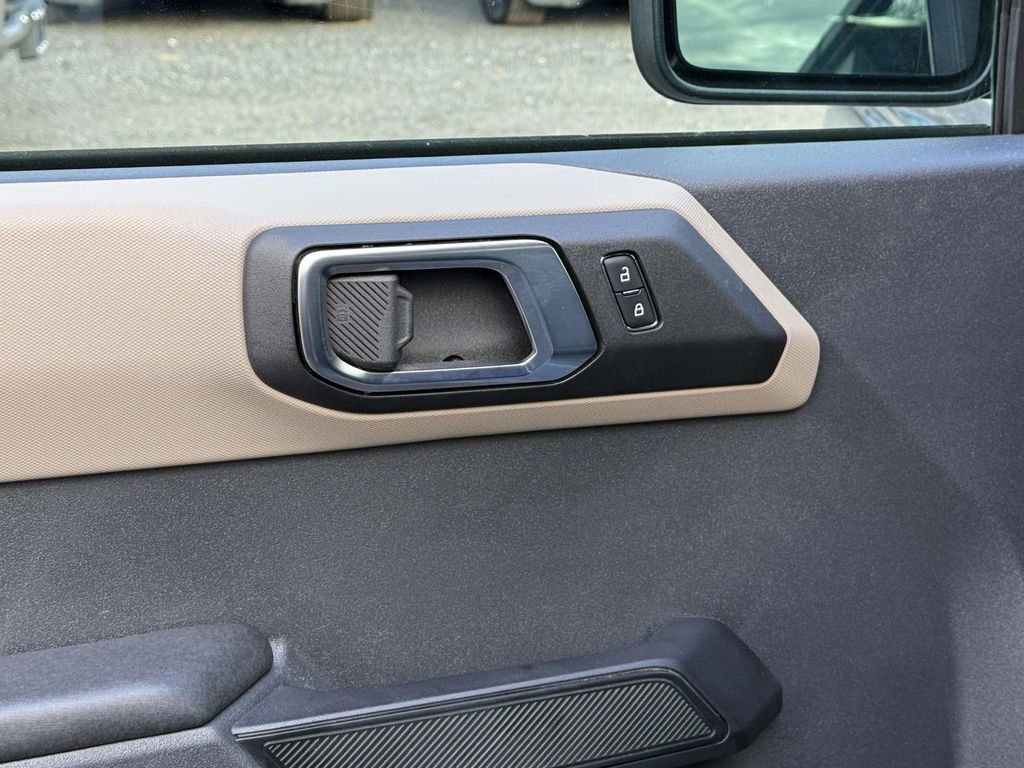 Used 2025 Ford Bronco Big Bend image 29