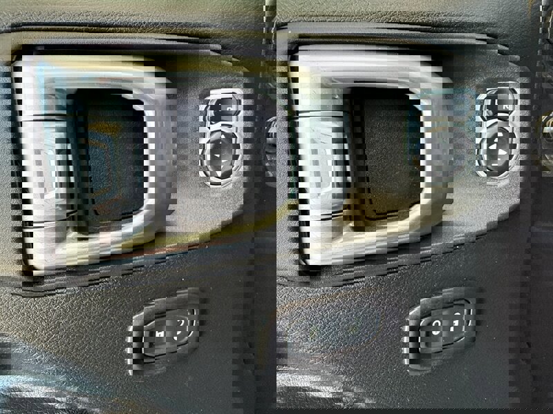 Used 2018 Jeep Wrangler Unlimited Sport S image 31