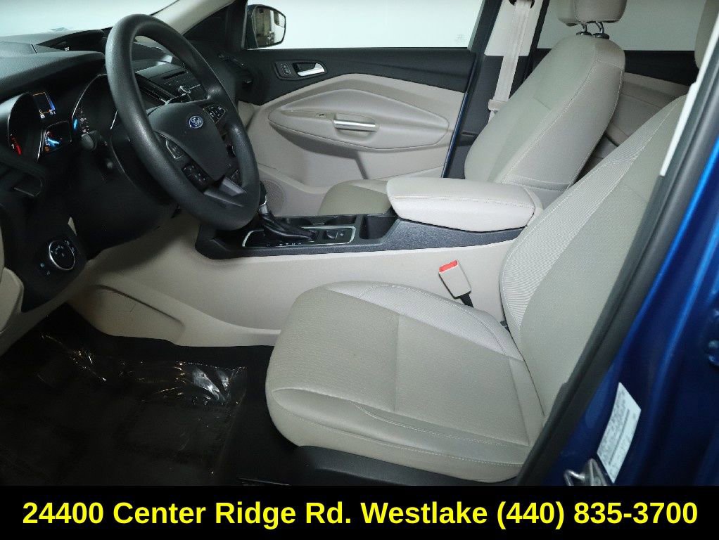 Used 2017 Ford Escape SE image 18