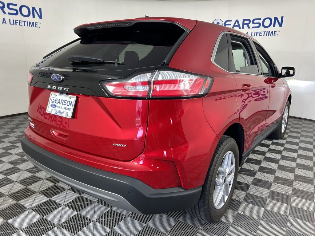 Used 2024 Ford Edge SEL image 5