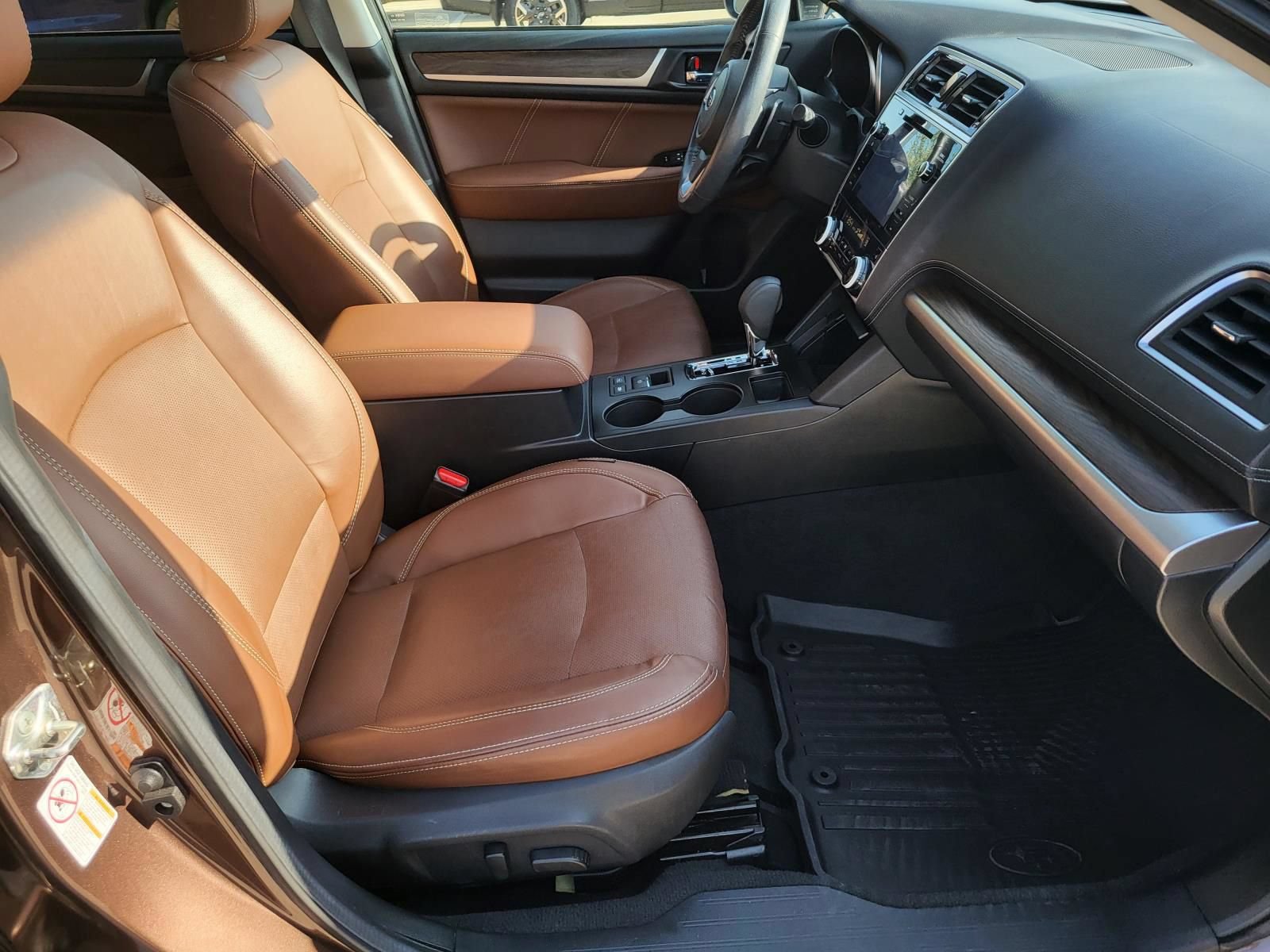 Used 2019 Subaru Outback 2.5i Touring w/ Popular Package #3A AWD/4WD image 8