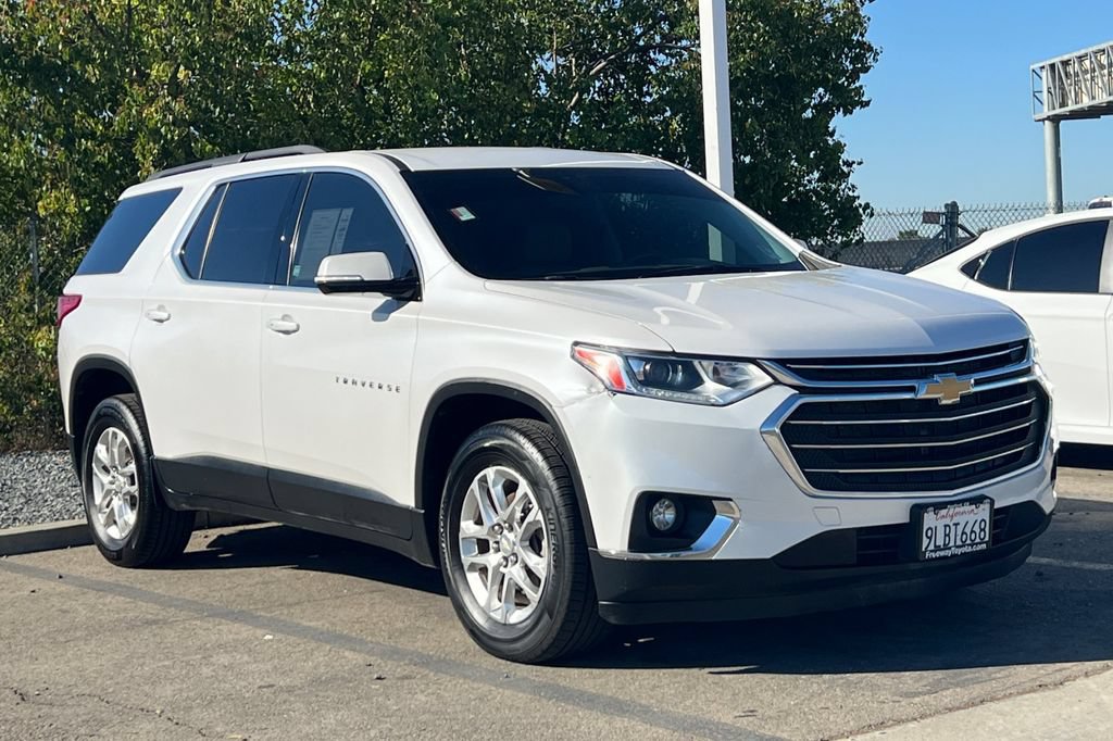 Used 2020 Chevrolet Traverse LT AWD/4WD image 2