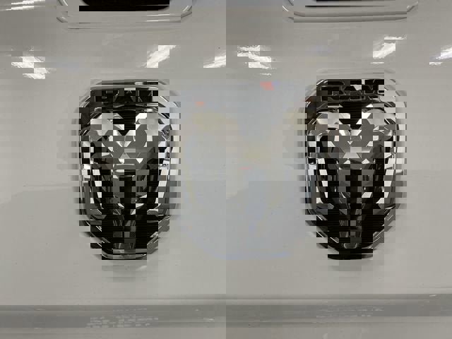 Used 2024 RAM 2500 Limited image 32