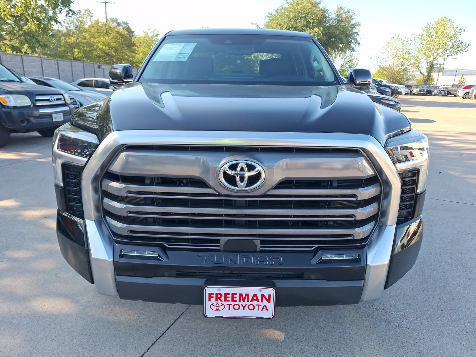 Used 2024 Toyota Tundra Limited w/ Power Package AWD/4WD image 9