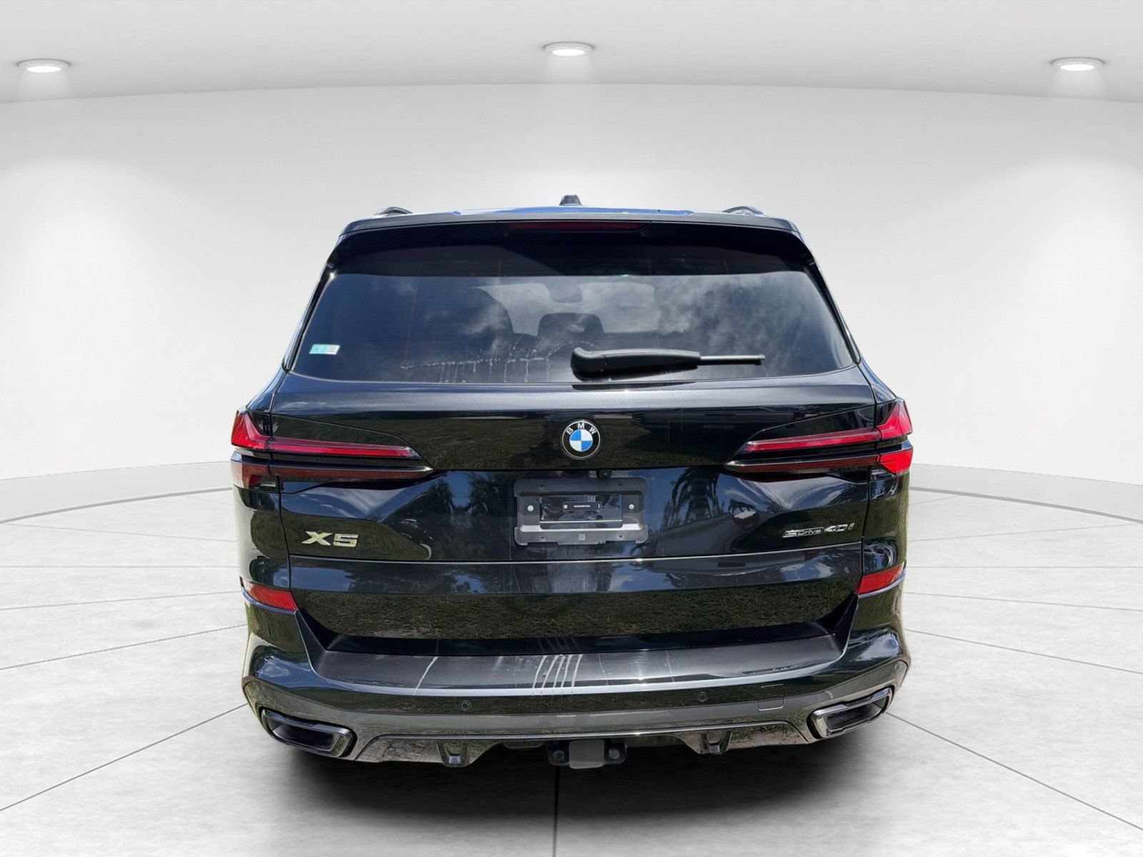 Used 2024 BMW X5 sDrive40i w/ M Sport Package RWD image 5