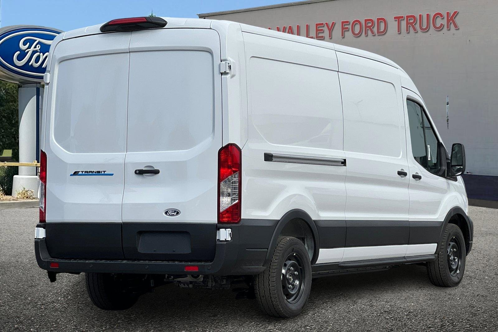 New 2026 Ford E-Transit 148 Medium Roof w/ Load Area Protection Package image 4