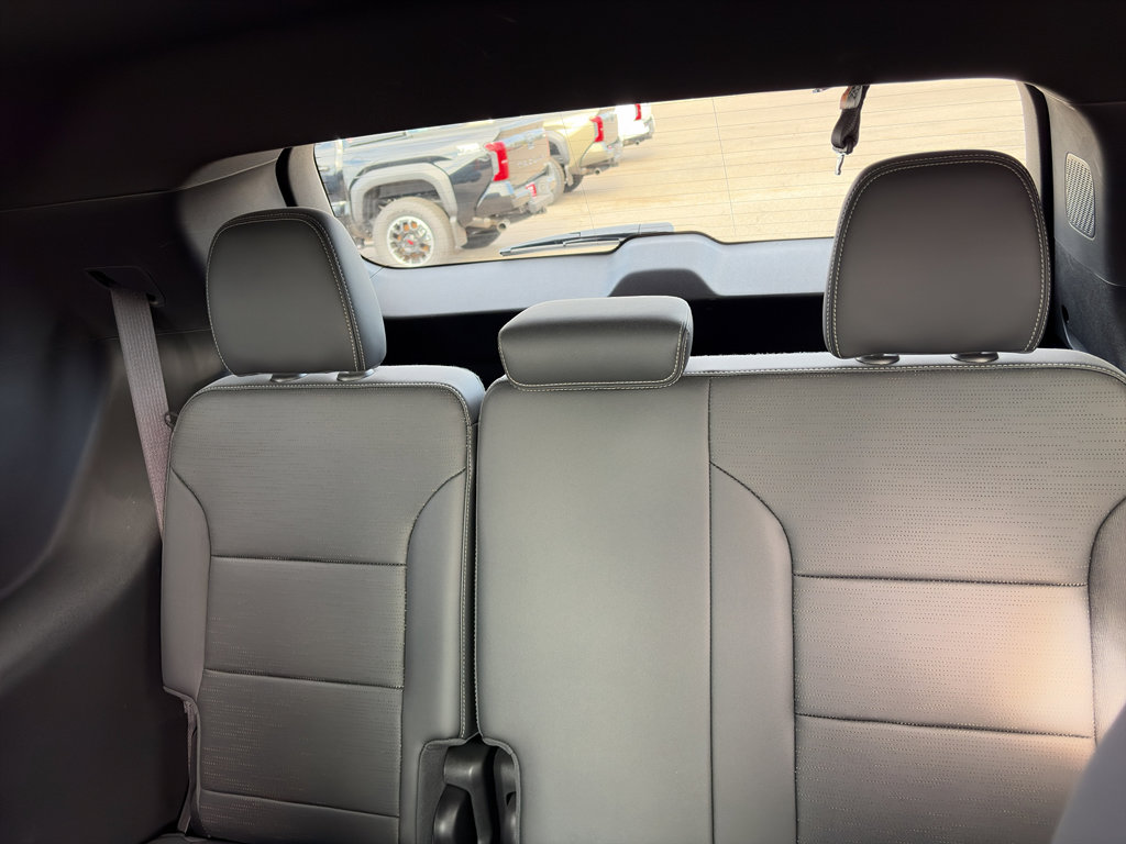 Used 2025 Buick Enclave Sport Touring FWD image 13