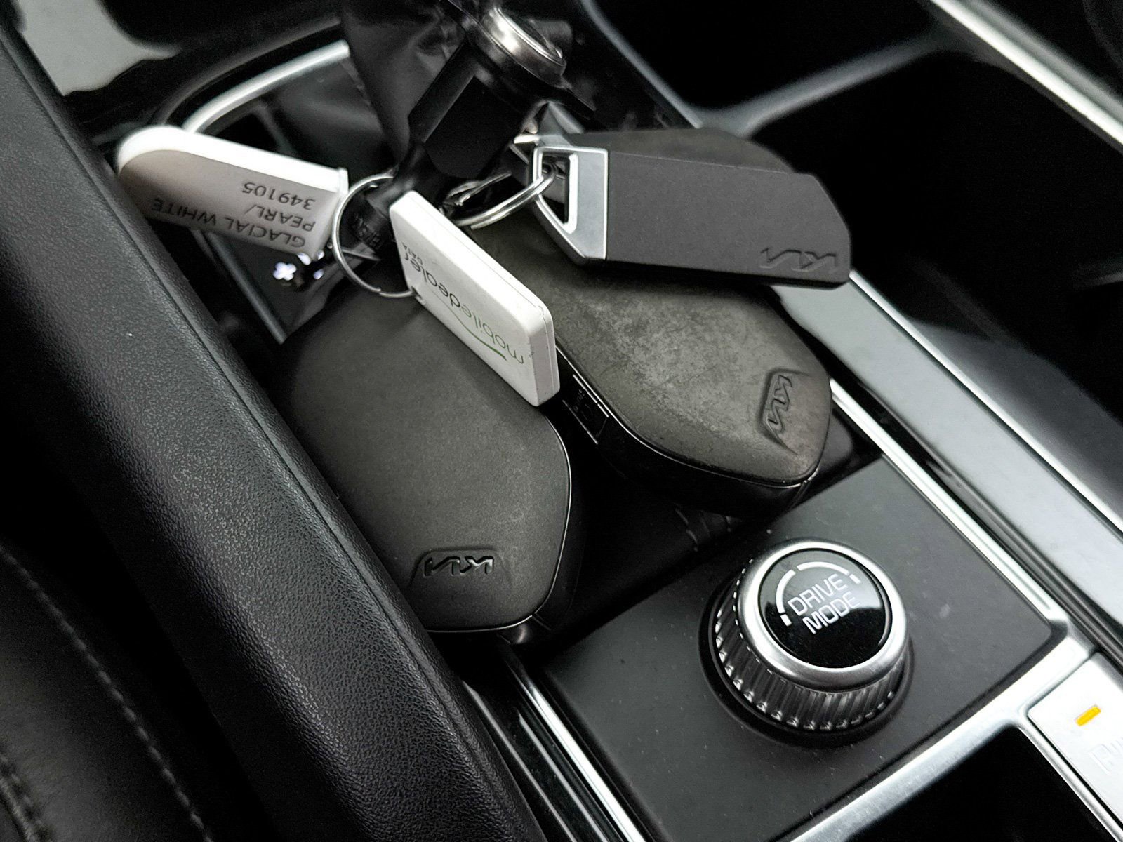 Used 2023 Kia Telluride LX image 35