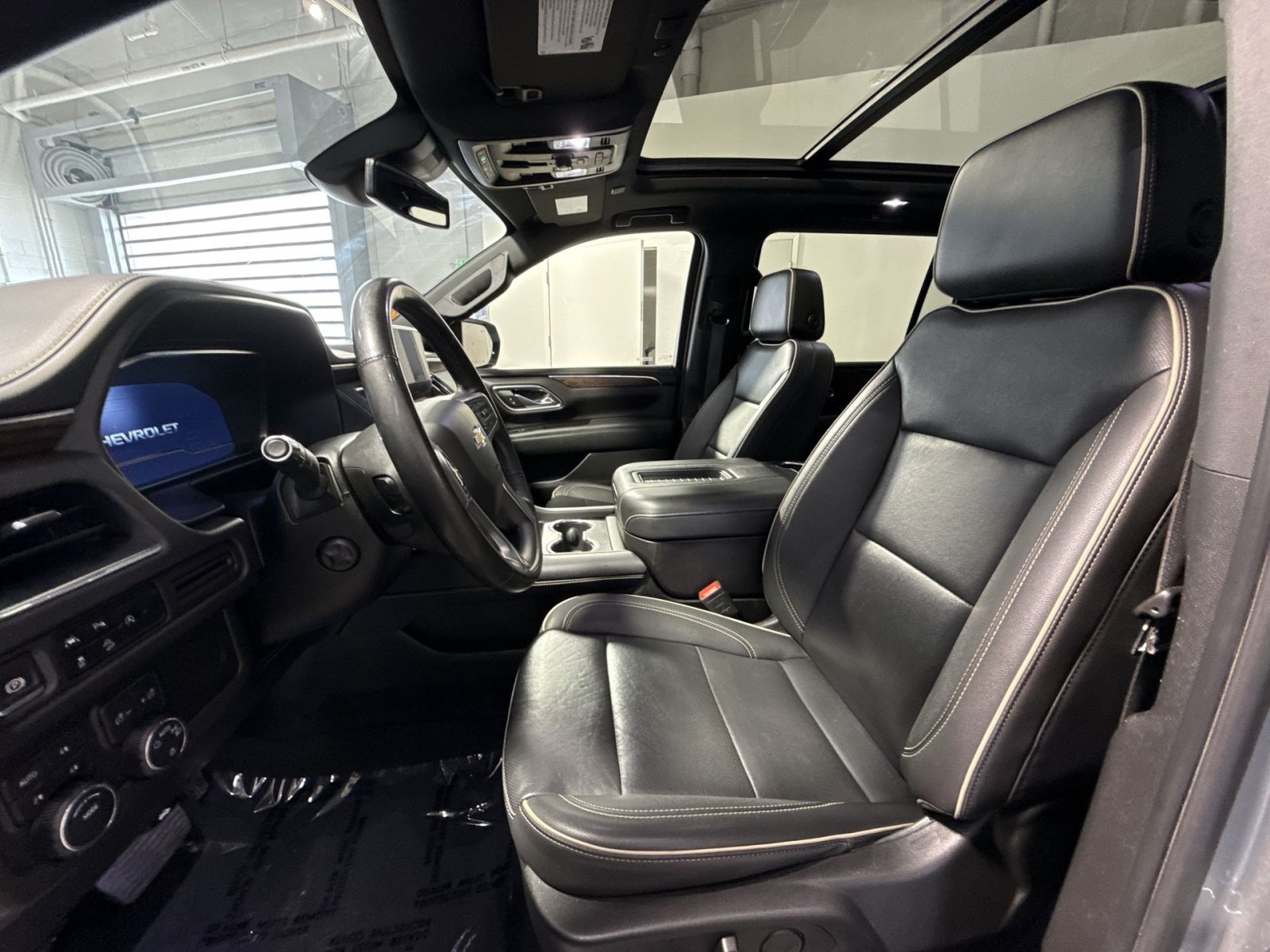 Used 2024 Chevrolet Suburban Premier AWD/4WD image 14