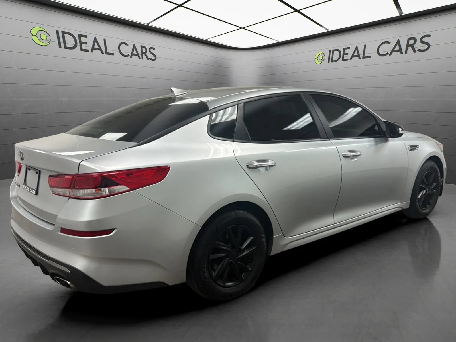 Used 2020 Kia Optima LX FWD image 5