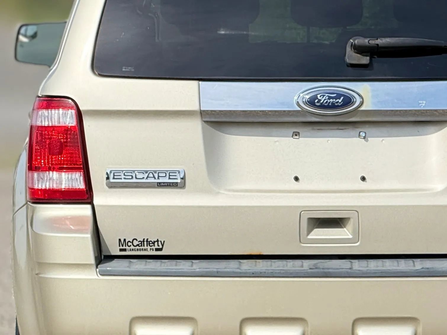 Used 2010 Ford Escape Limited AWD/4WD image 13