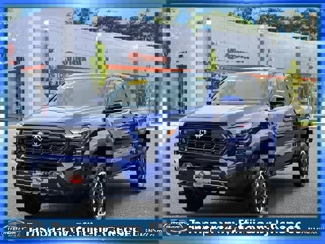 Used 2024 Toyota Tacoma TRD Off-Road image 4