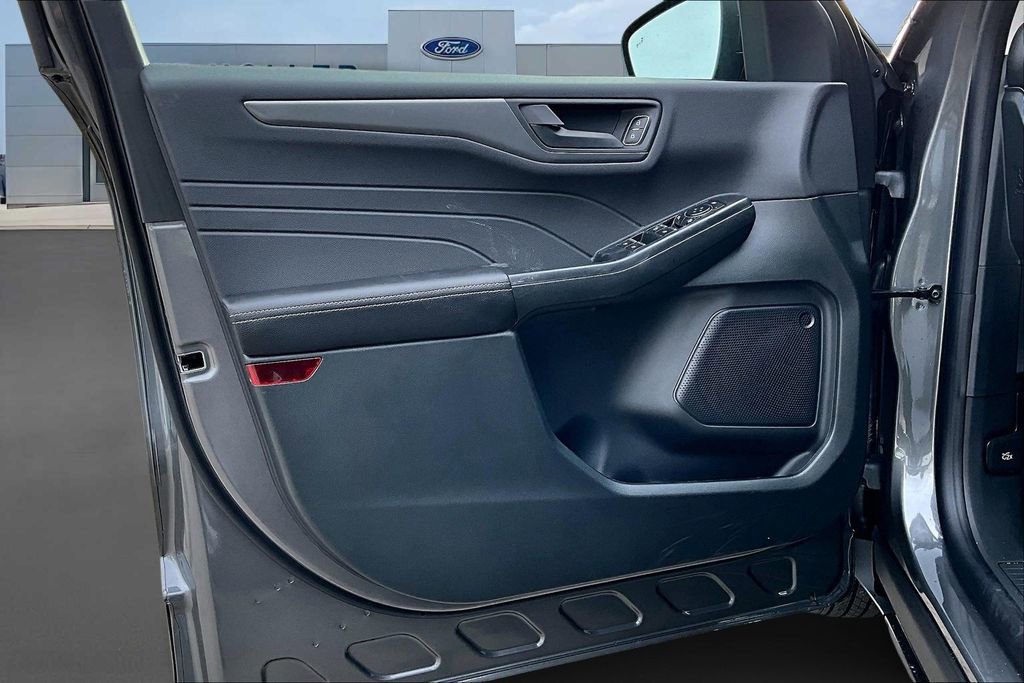 New 2026 Ford Escape Active w/ Cold Weather Package image 25