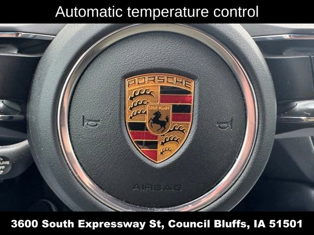 Used 2022 Porsche Macan AWD/4WD image 12