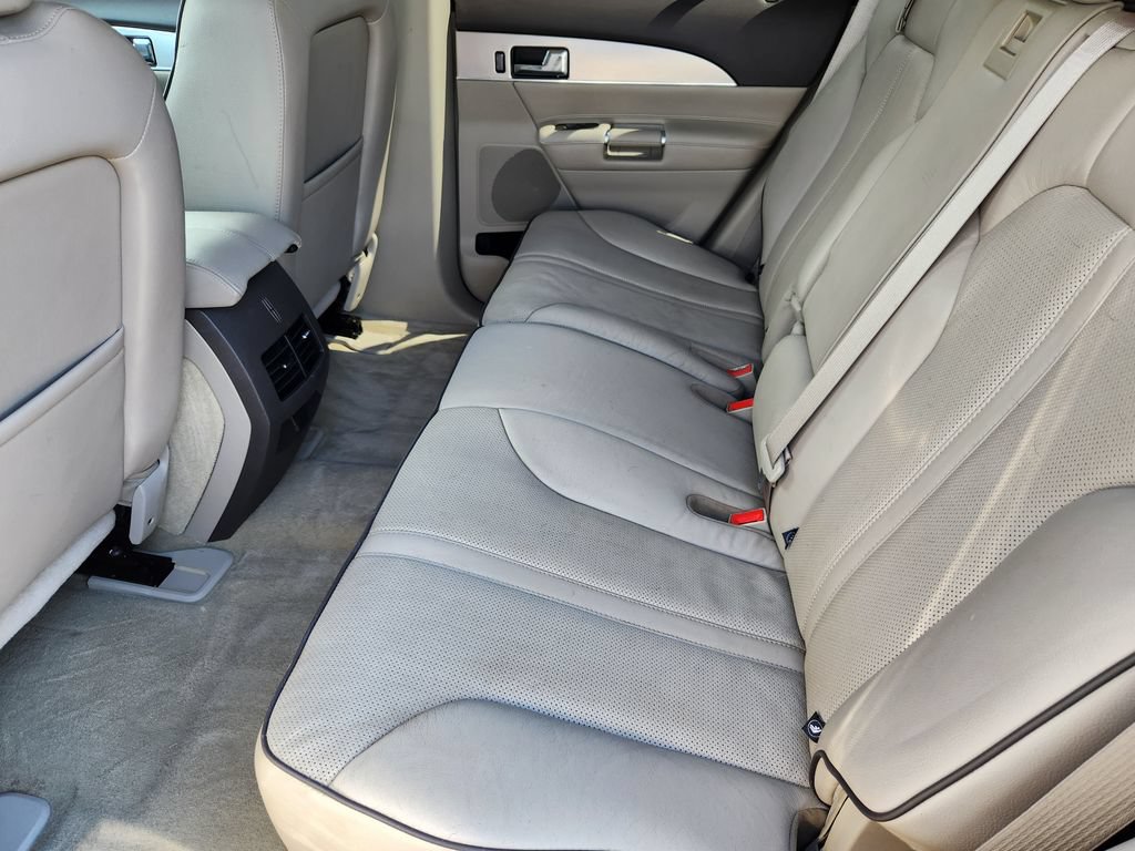 Used 2011 Lincoln MKX 2WD w/ 101A Rapid Spec Order Code image 19