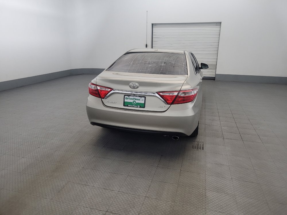 Used 2016 Toyota Camry XLE FWD image 7