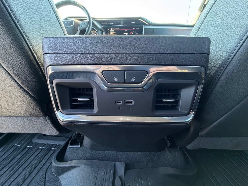 Used 2025 GMC Sierra 1500 Denali AWD/4WD image 8