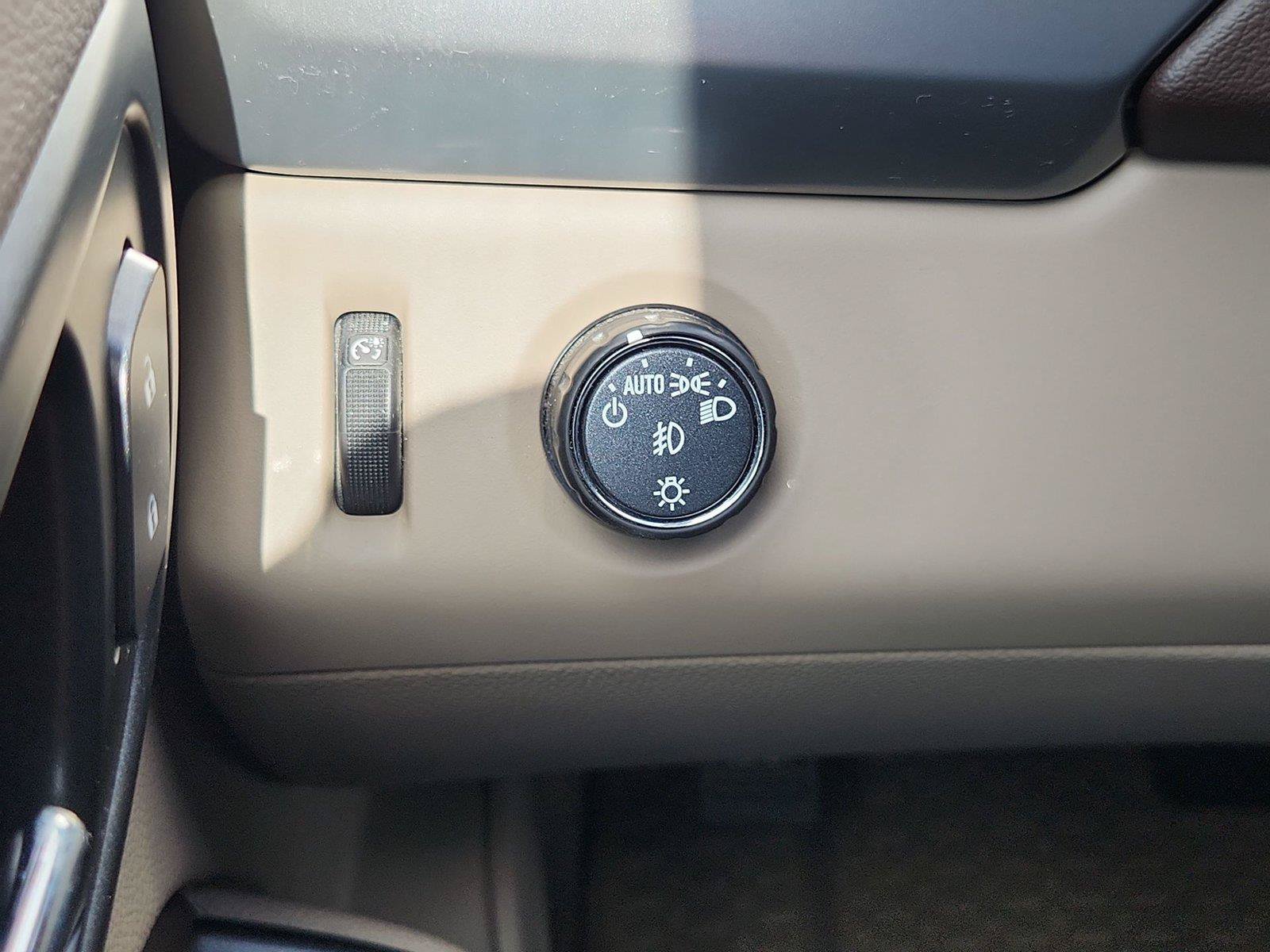 Used 2019 Chevrolet Tahoe LT w/ Texas Edition Package RWD image 17