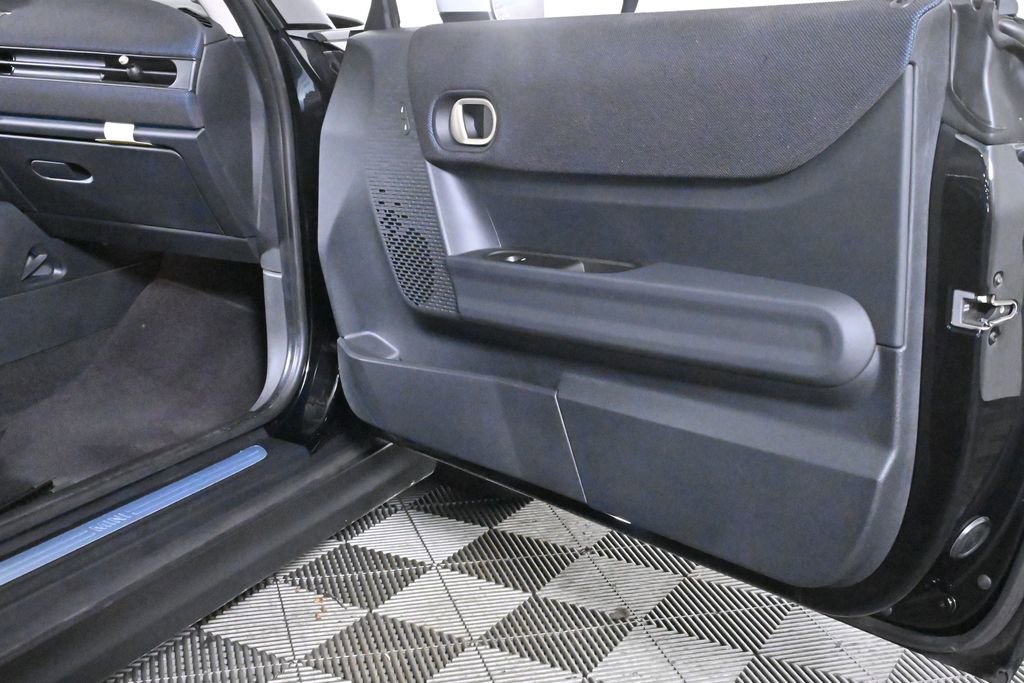 Certified 2025 MINI Cooper S image 33