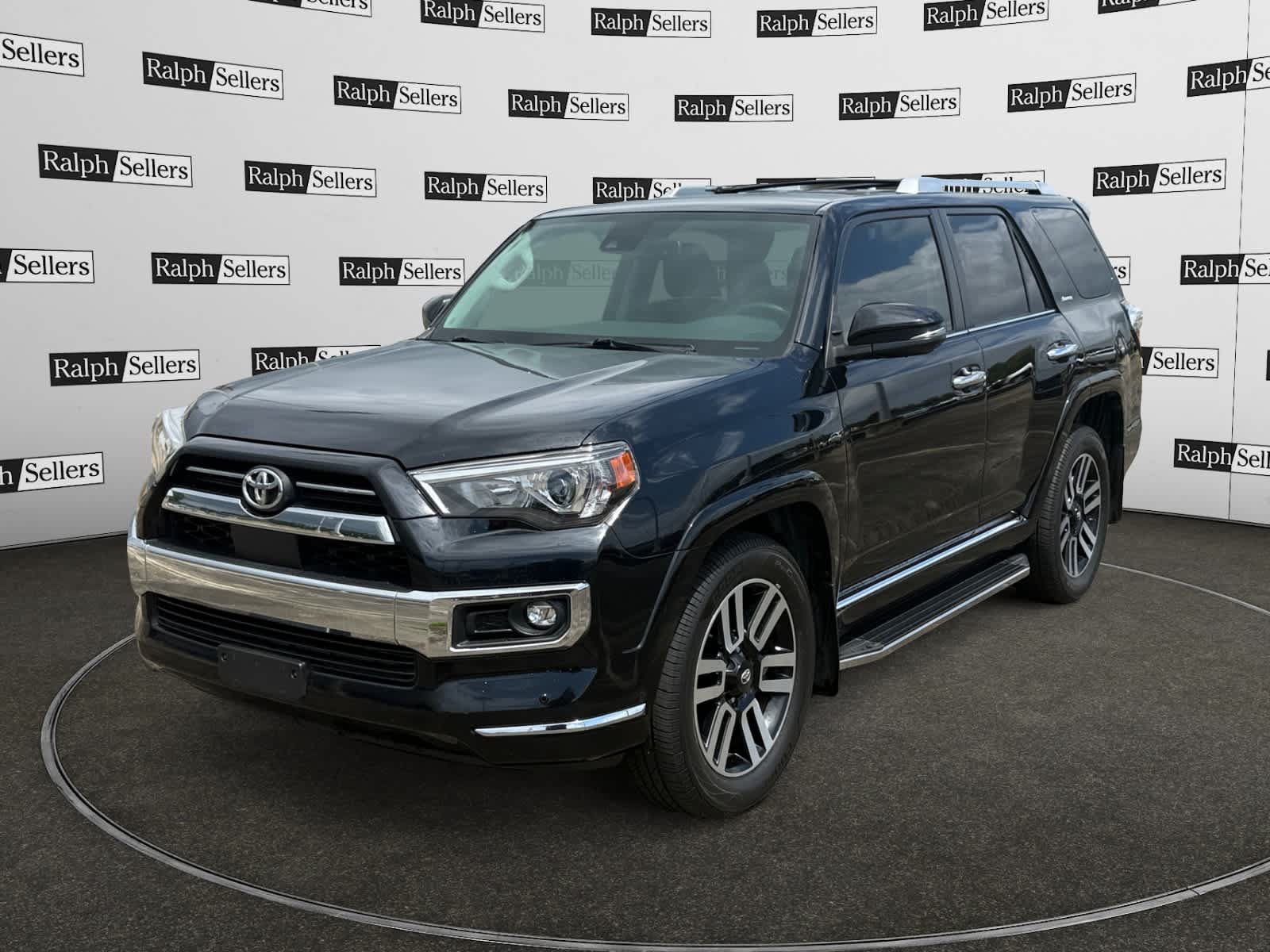Used 2021 Toyota 4Runner Limited RWD image 2