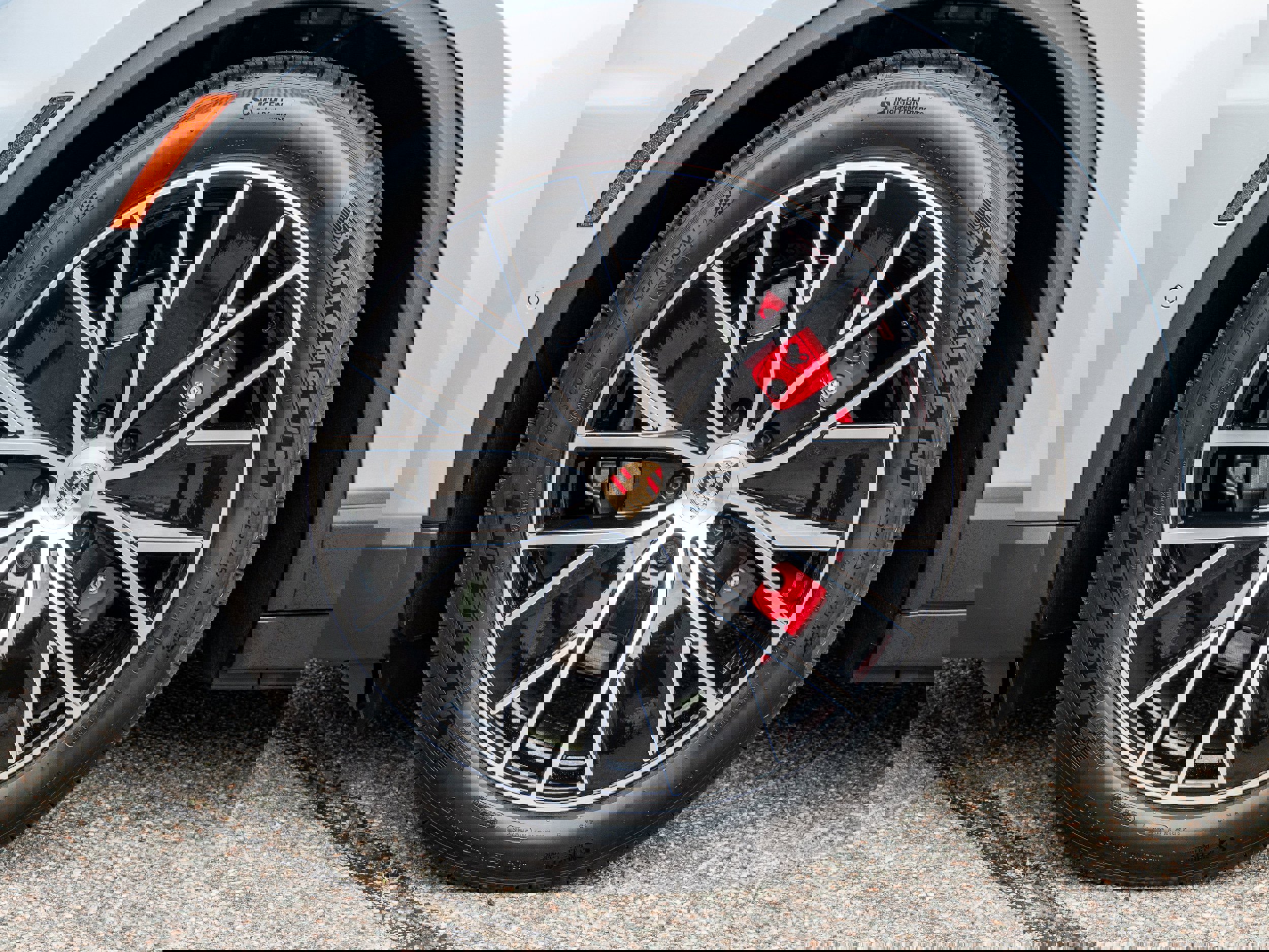 New 2025 Porsche Macan 4S Electric image 11