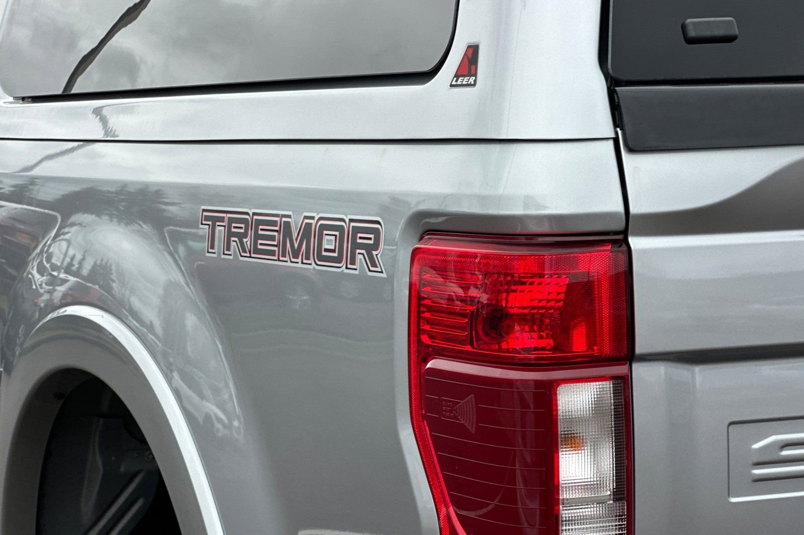 Used 2022 Ford F250 Lariat w/ Tremor Off-Road Package image 25