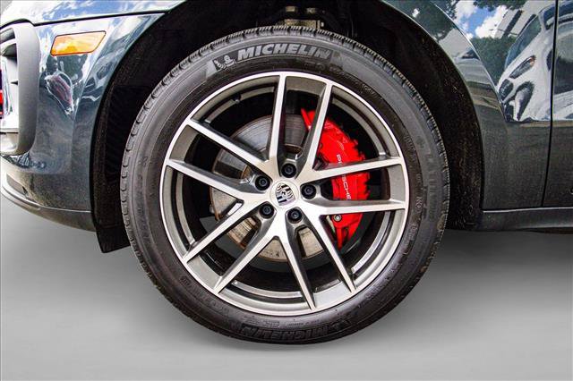 Used 2022 Porsche Macan S AWD/4WD image 9