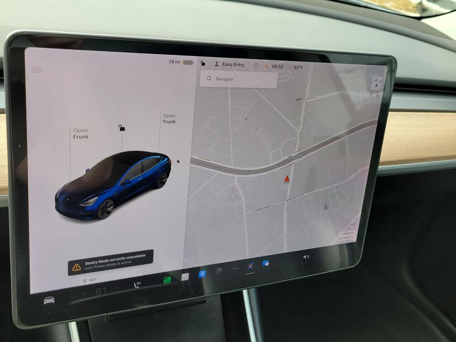 Used 2018 Tesla Model 3 Long Range image 24