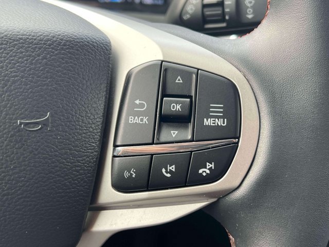 Used 2026 Ford Explorer Active AWD/4WD image 28