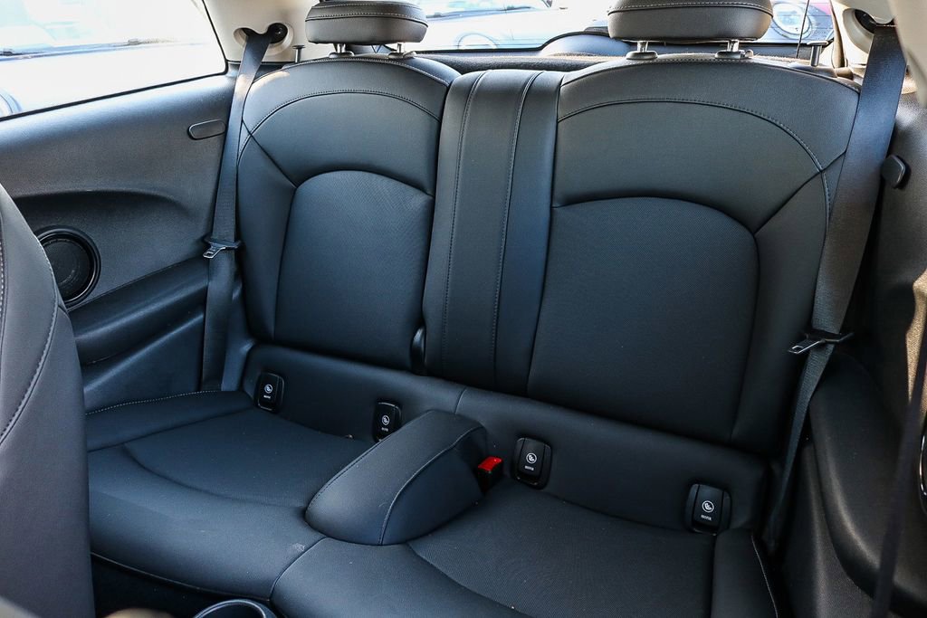 Used 2023 MINI Cooper S image 17