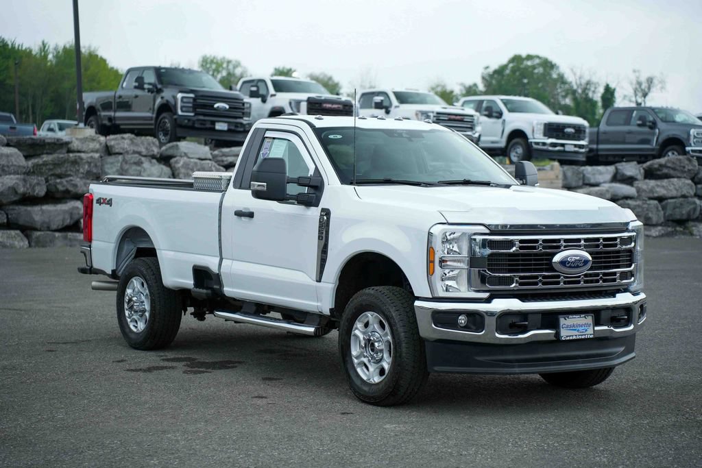 Used 2026 Ford F250 XLT AWD/4WD image 3