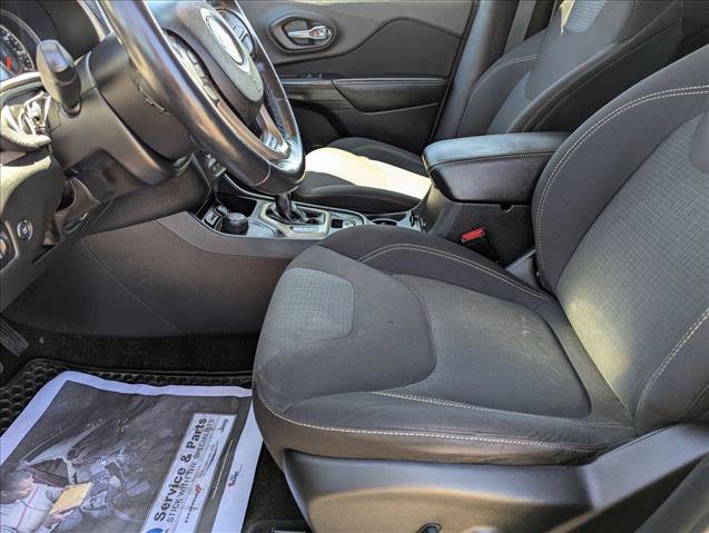 Used 2015 Jeep Cherokee Latitude w/ Comfort/Convenience Group image 15