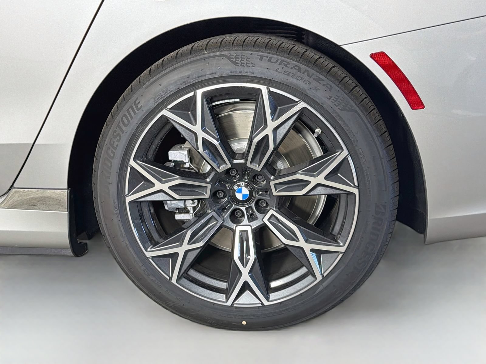New 2026 BMW i7 eDrive50 RWD image 33