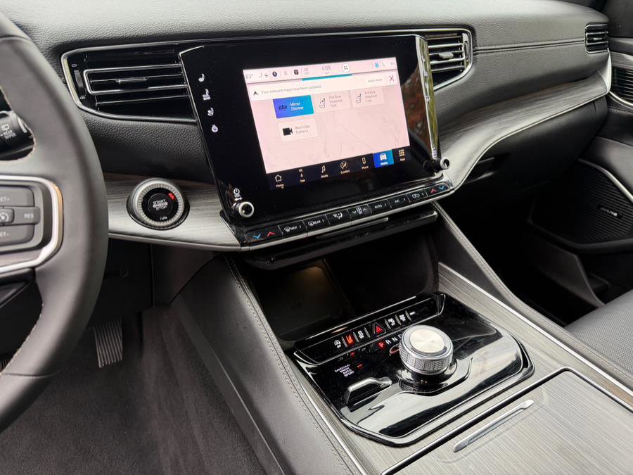 Used 2024 Jeep Wagoneer Series II image 9