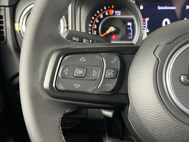 New 2025 Jeep Gladiator Sport w/ Premium Package AWD/4WD image 14