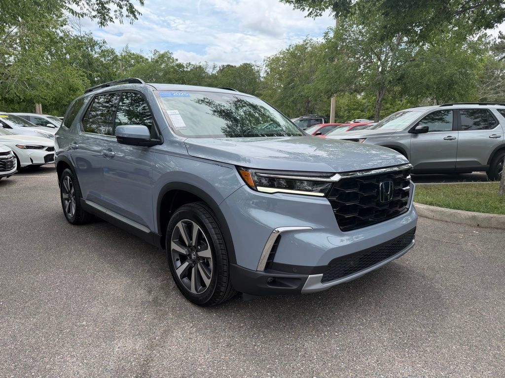 Used 2025 Honda Pilot Touring