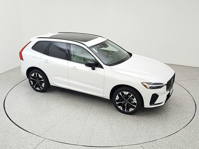 New 2026 Volvo XC90 T8 Plus w/ Protection Package AWD/4WD image 15