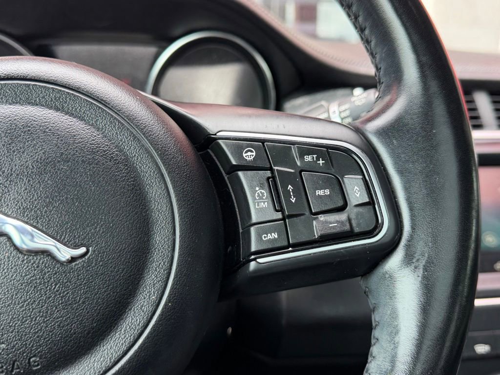 Used 2018 Jaguar E-PACE S AWD/4WD image 14