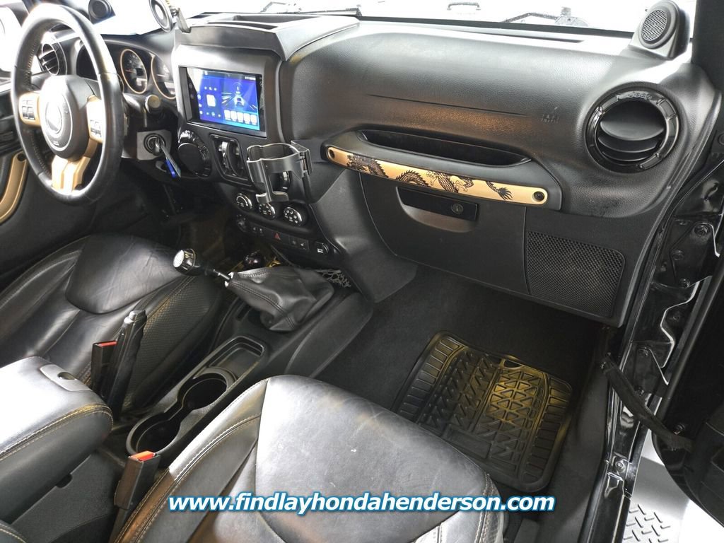 Used 2014 Jeep Wrangler Unlimited Sahara AWD/4WD image 22