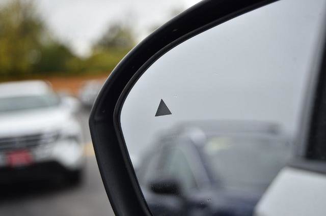 New 2025 Nissan Kicks SR image 10